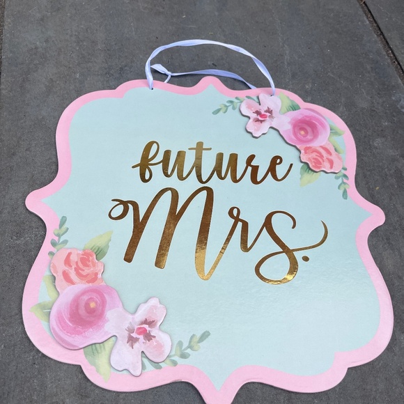 Future Mrs hanging sign - Picture 1 of 1